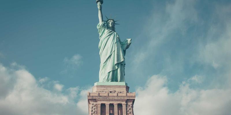 冰袋与冷链包装：现代冷链物流中不可或缺的温度守护者