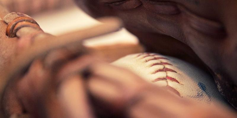 实验室冷源危机应对：可重复使用冰袋在设备故障时的精准温度控制与样品存储方案